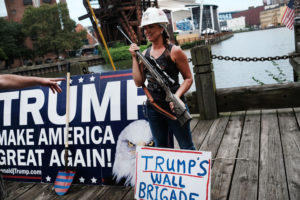 trump-supporters-guns-08